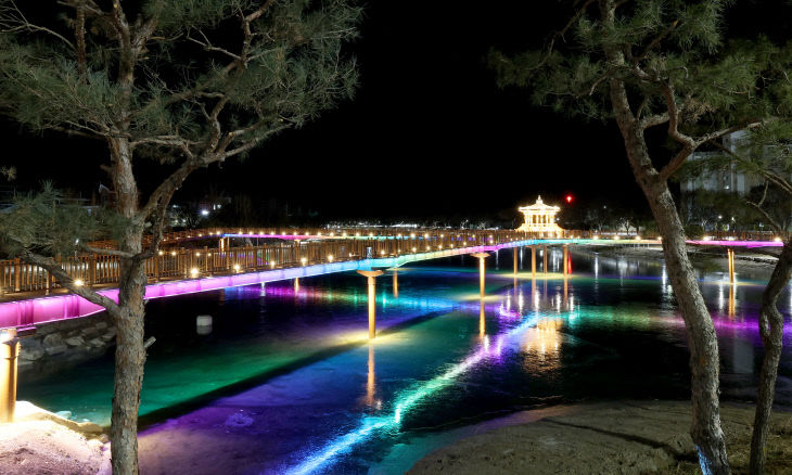 괴산 동진천·성황천 에코브릿지 개장…수변관광 새 축 (3)