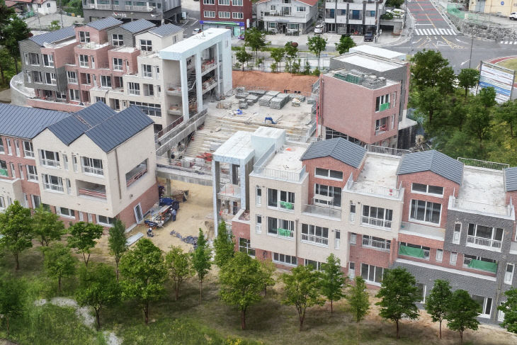 1.청년타운 건립 현장