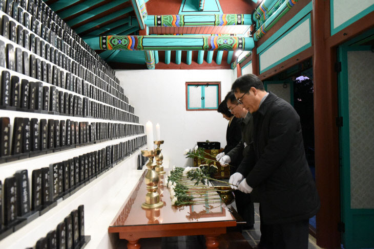 서산교육지원청, 2026년 새해 맞아 충령각 참배 (2)