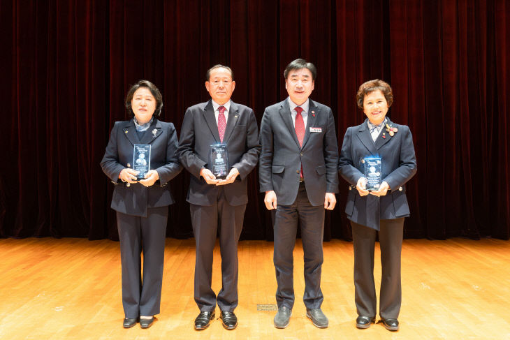 7.행정자치과-2025년 자랑스러운 구민상 수상