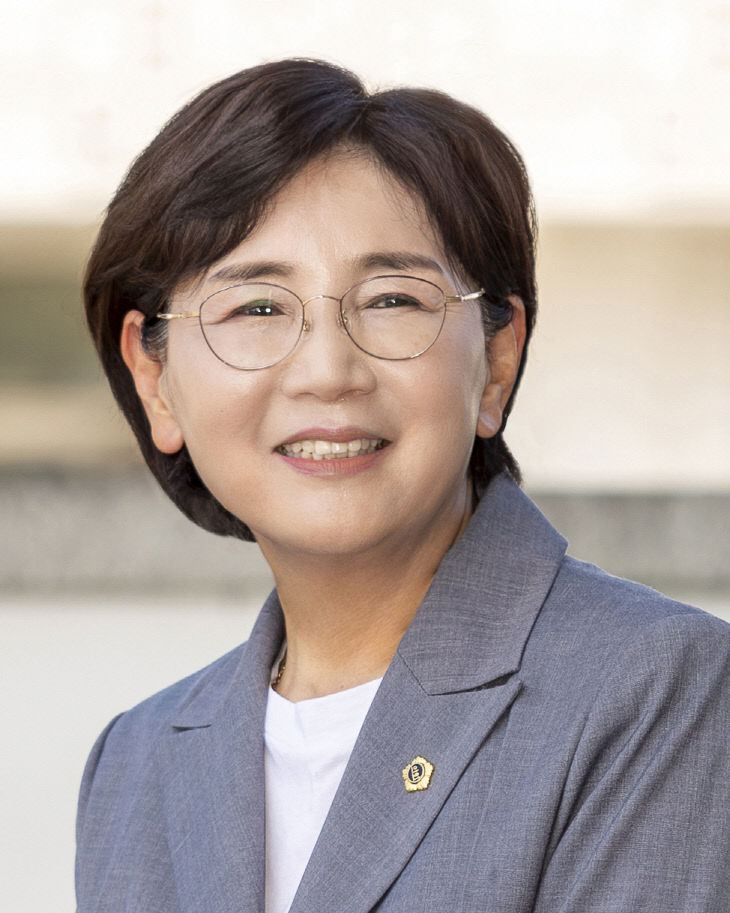 이선희위원장님 프로필 (클로즈)