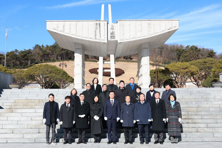 경기도의회, 더민주당 전광협 ‘국립 5·18 민주묘지’ 참배.