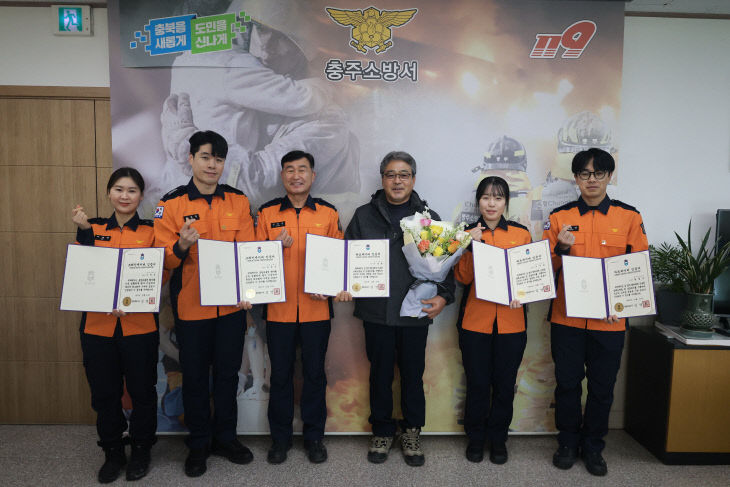 세이버 수여식 기념사진(원본)