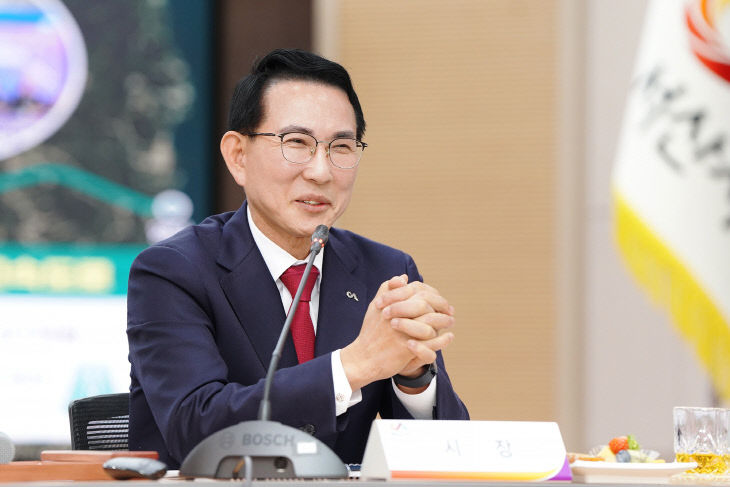 1. 8일 시청 대회의실에서 열린 2026년 새해 언론인과 대화3