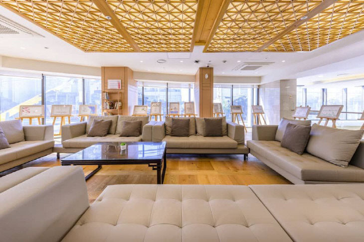 신신호텔 제주공항 로비