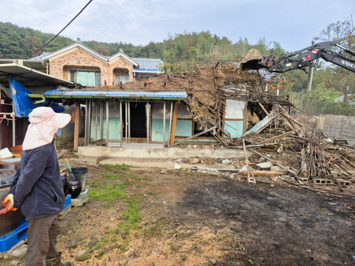 농촌 빈집 정비 현장. 장성군 제공