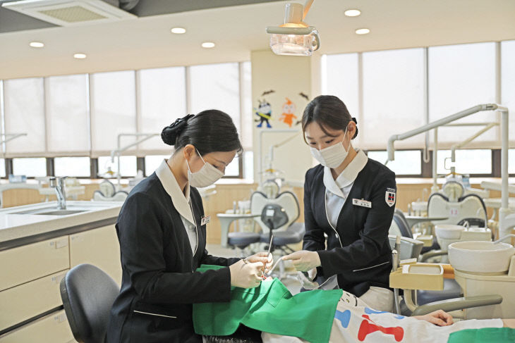 률 1위(치위생과_치면세마실습)