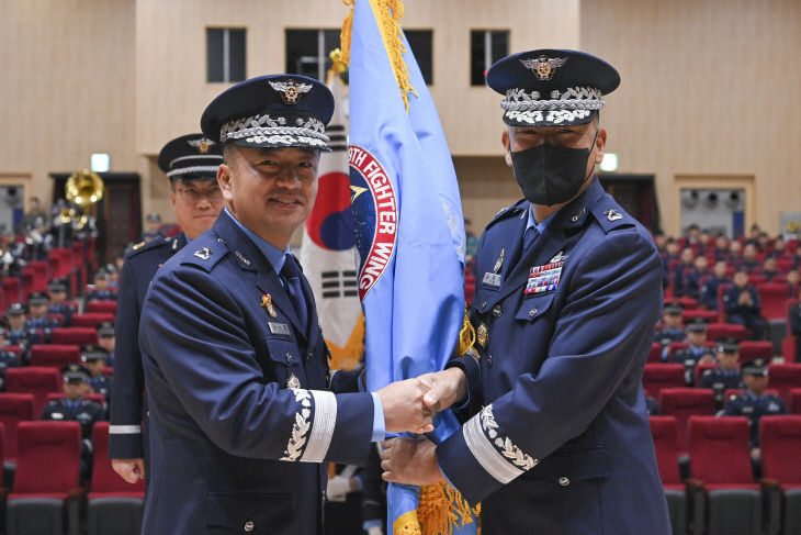 사본 -제26대 공군 19전투비행단장 이취임식 사진1