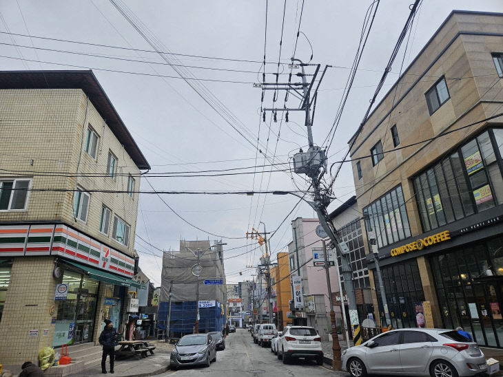 02.1 청주시, 서원대 후문 먹자골목 전선 지중화한다_현장사진