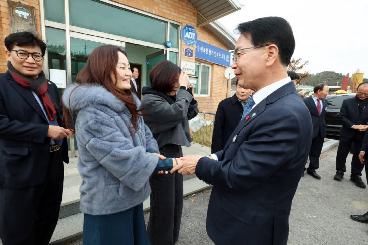 7417180765044436711_3545877529