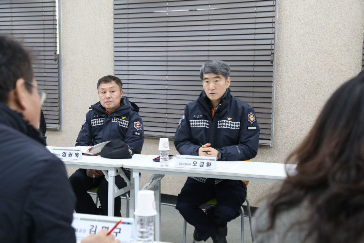 1.15. 공주소방서, 공주산성시장 화재예방 간담회 개최 (1)