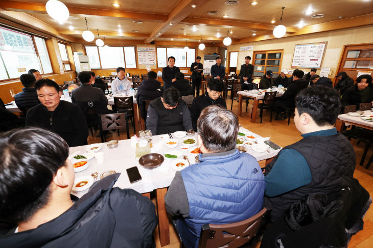 나동연 양산시장고 있다.