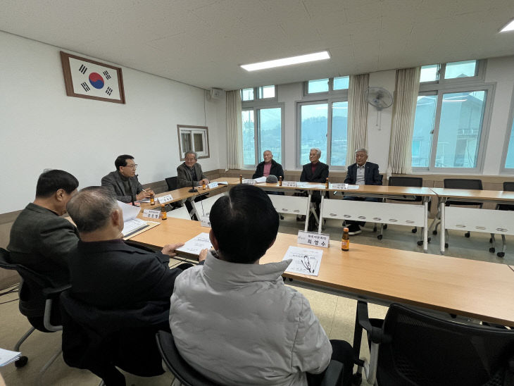 금성면, 첫 원로자문회의 개최