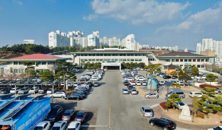 2. 태안군청사 (1)