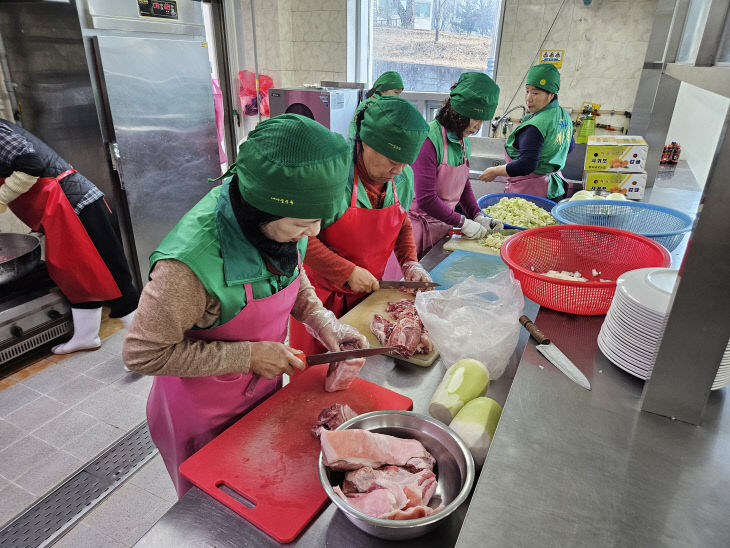 1-1. 새마을부녀회 급식봉사