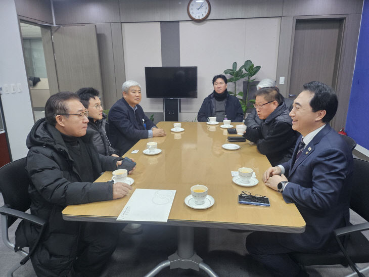 박수현 국회의원 면담사진