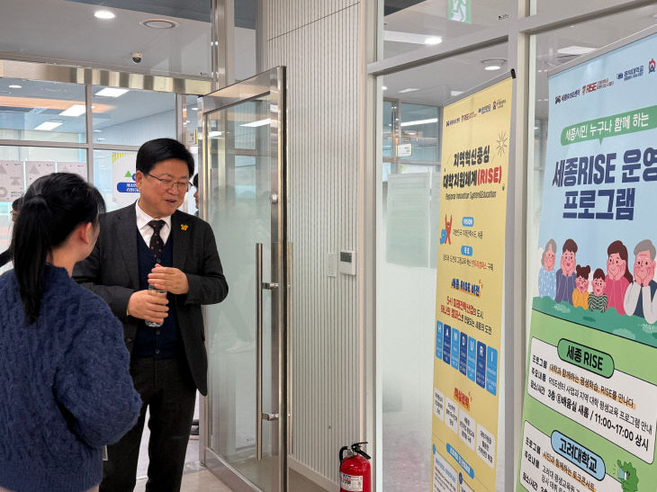 관련 사진 (1) (2)