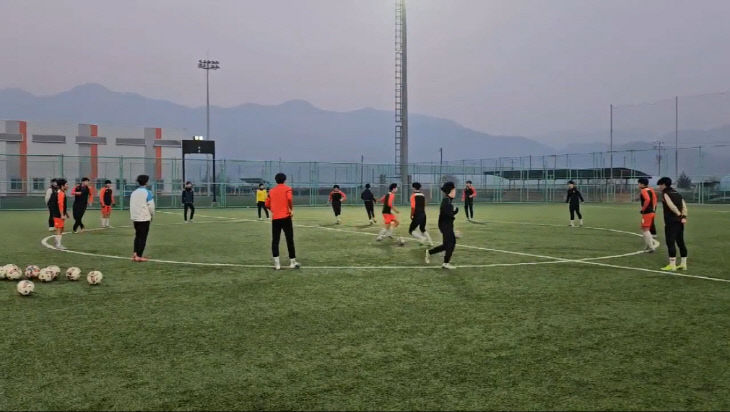금산인삼에프씨(FC) 산하 U-18팀 훈련 모습