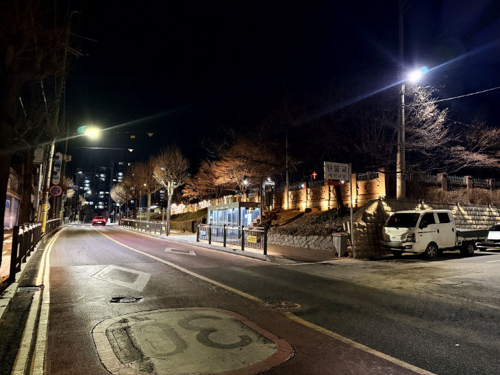 3.예산읍 주교리 야간경관(예산여고 일원)