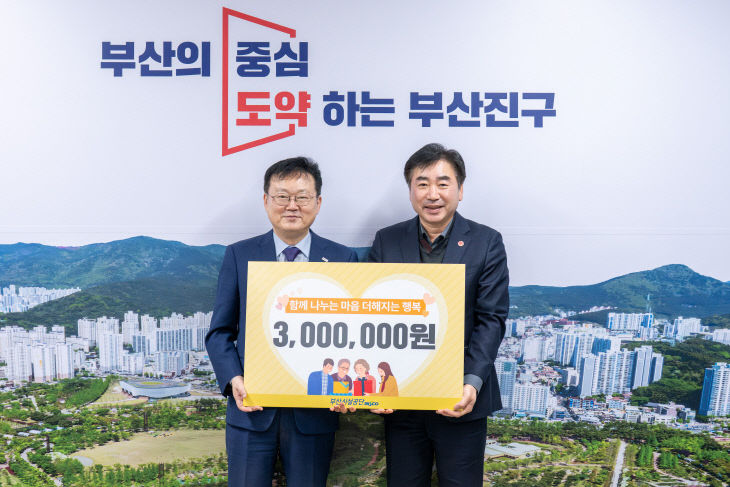 기념촬영(좌측-이성림 부산청장)