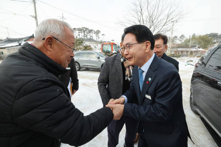 7419874600525485972_6578593961