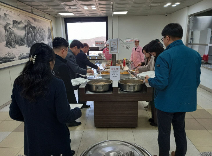 사본 - 260126 충주시 수안보농협 가루쌀 수제비 메뉴선보여