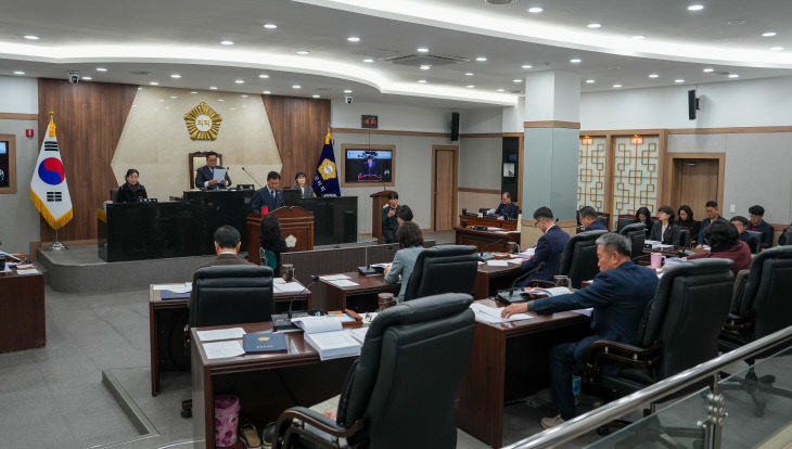 괴산군의회 2026년 새해 첫 임시회 폐회