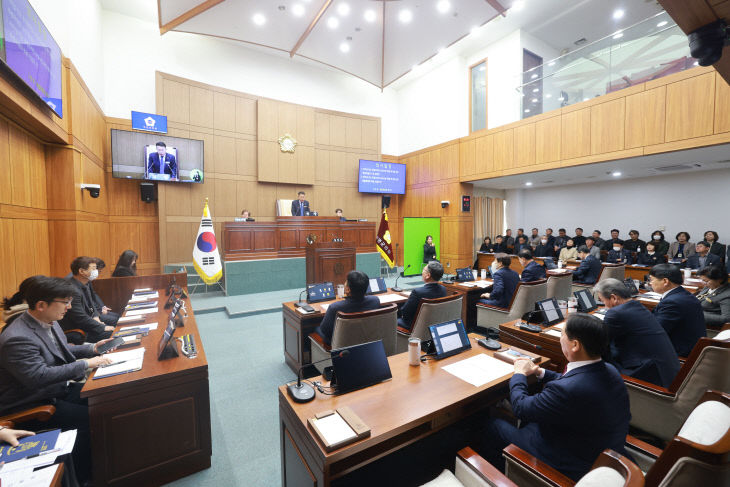 [보도자료 사진] 260123 부안군의회  제368회 임시회 폐회