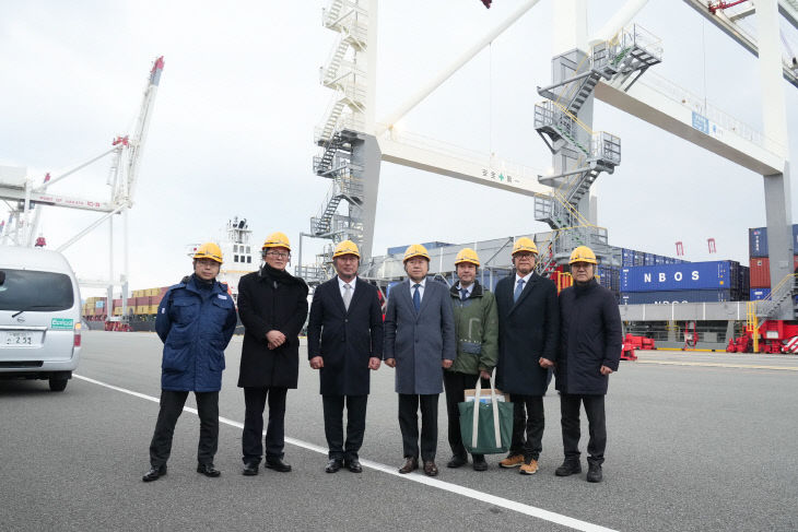 f8cfc67b-e086-400f-b330-2c472bd0f333