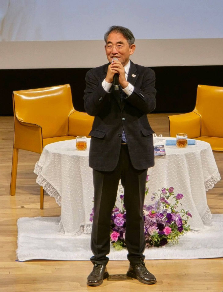 7420952152743912792_1445440642