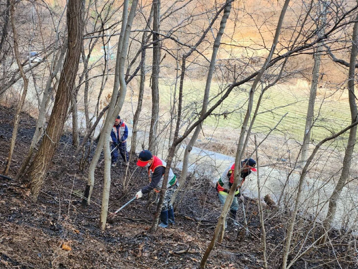 우성면 산불장비 종합대책_내산리 산불 자료사진 (2)