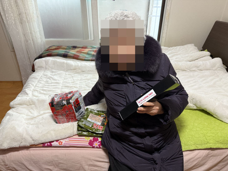 방한용품 지급사진 2