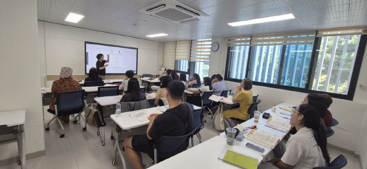 이민자를 위한 사회통합 프로그램 운영