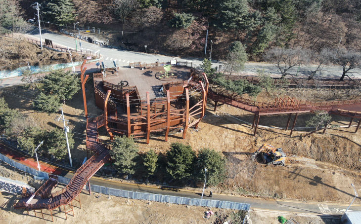 친환경 도시로 한걸음 더! 청주시, 목재특화거리 조성 완료.