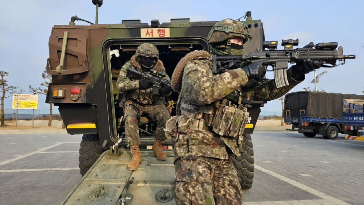 32사단 혹한기 훈련 간 대상륙작전 (5)