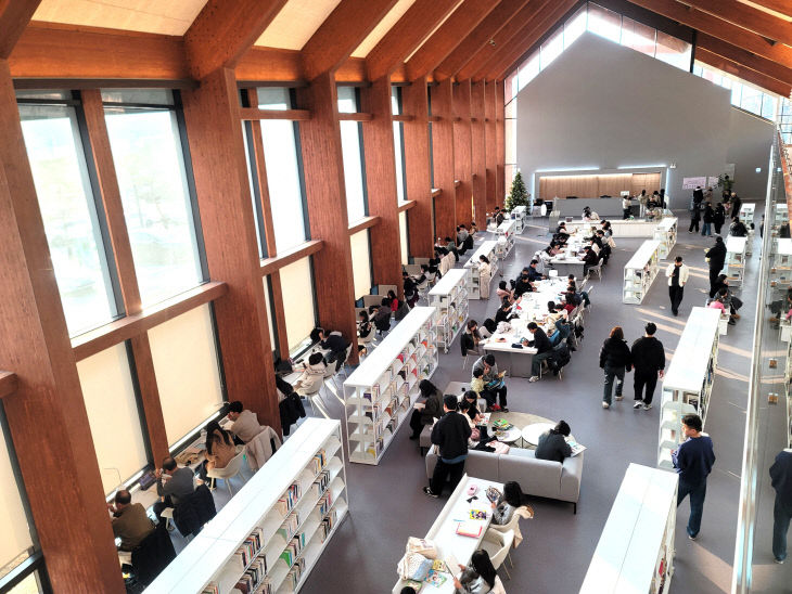 고창 황윤석도서관 이용객(2)