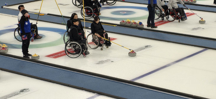 휠체어컬링선수단 경기사진