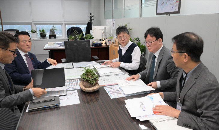 기재부 방문 모습 (3)