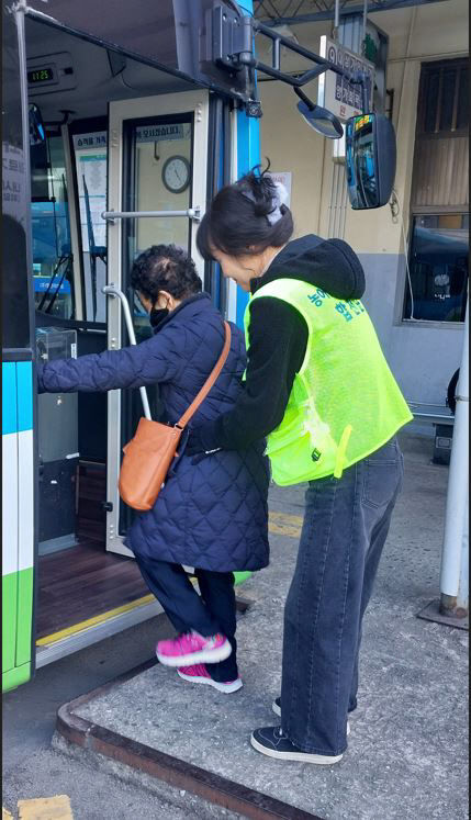 합천군 버스 도우미 본격 운영