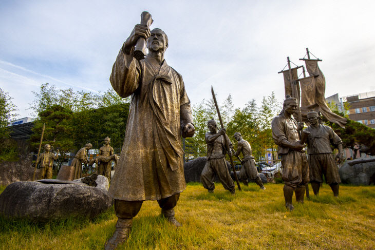 동학농민혁명 동상