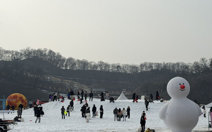 눈꽃왕국 (눈 놀이터) (3)