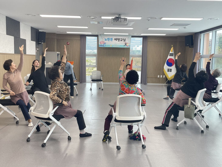 발레 기반 인지무용 프로그램 운영,  어르신 인지건강·정서 안