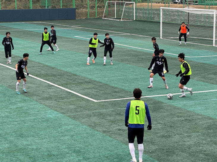 제천시민구단과 강동대학교 경기