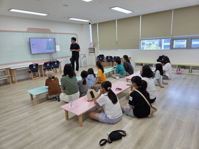 콘텐츠 크리에이터