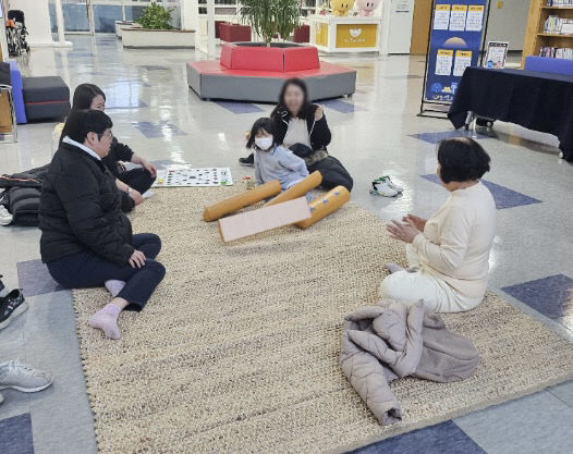 윷놀이 체험 모습