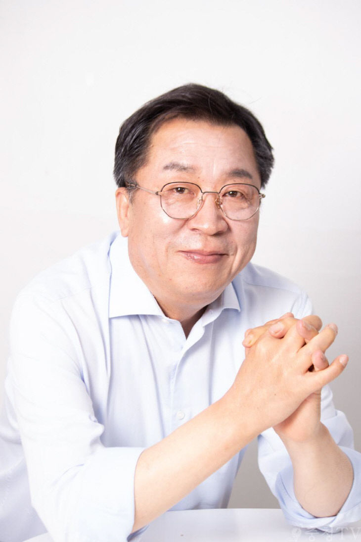 이상천 증명사진