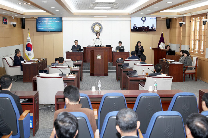 보도자료 사진(제319회 태안군의회 임시회 폐회 사진)