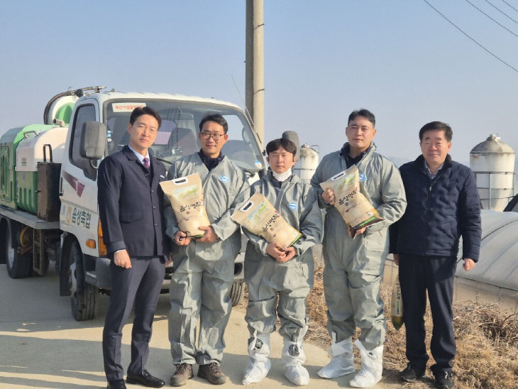 공동방제단 격려 사진1
