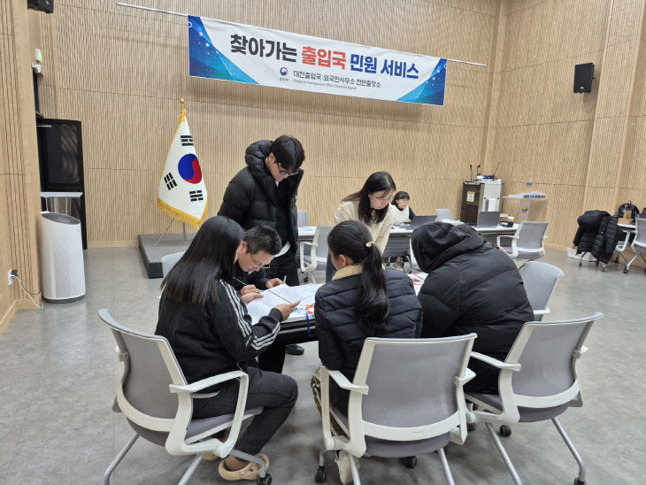 11.예산군, ‘찾아가는 출입국 민원서비스’ 개시