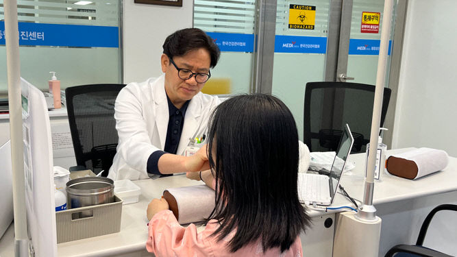 보도자료 이미지_아동검진2